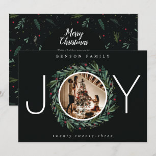 Festive JOY Kerstmis Wreatves Leaves Berries Foto Feestdagenkaart