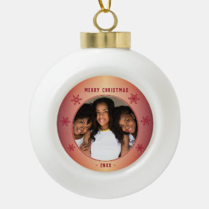 Festive Red Metallic Snowflake Family Foto Keramische Bal Ornament