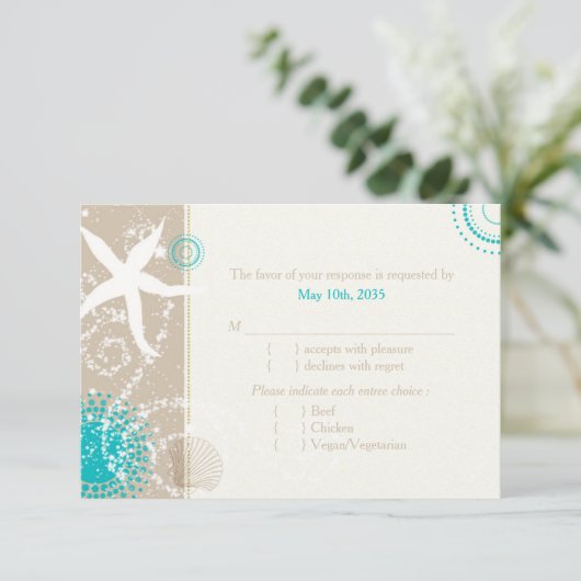 Festively Chic Beach Wedding Menu Choice RSVP (Debout devant)