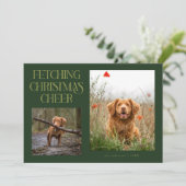Fetching Christmas Cheer Green Dog Photo Feestdagenkaart (Staand voorkant)