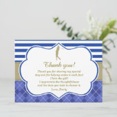 Fête d'anniversaire bleue de carte de (Debout devant)