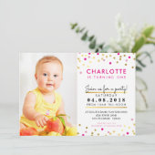 Fête d'anniversaire CONFETTI INVITATION tache or r (Debout devant)