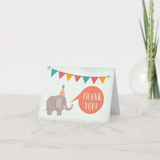 Fête d'anniversaire du cirque de l'éléphant Merci (Devant)