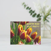Fête de chasse aux oeufs de Pâques ! Cartes d'invi (Debout devant)