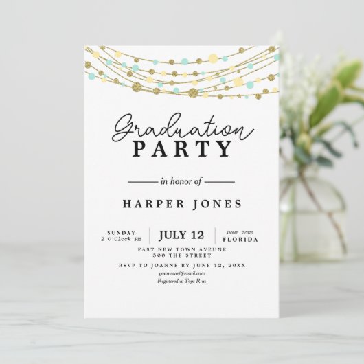 fête de remise de diplômes invitation tteal et or  (Debout devant)