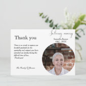 Fête funéraire moderne célébration de la vie carte (Debout devant)