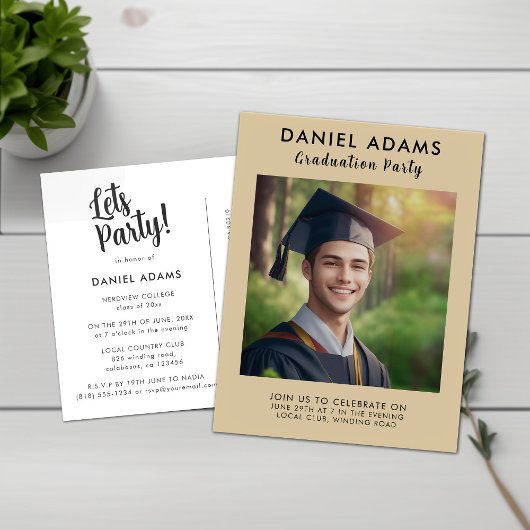 Fête | Simple Script Grad Party Invitation