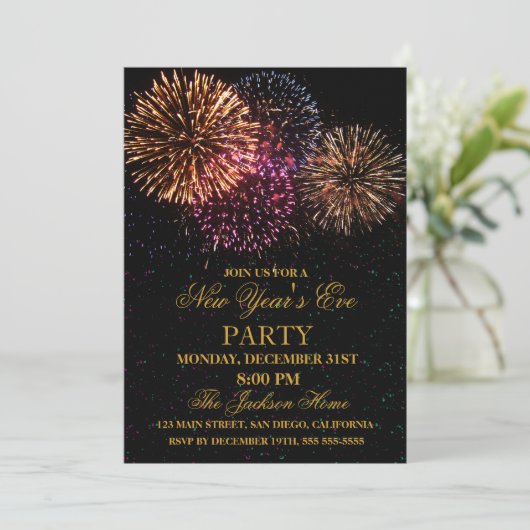 Feu d'artifice Invitation du réveillon du Nouvel A (Debout devant)