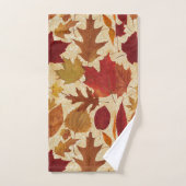 Feuille d'automne sur la damassé beige (Serviette à main)