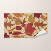 Feuille d'automne sur la damassé beige (Serviette à main)