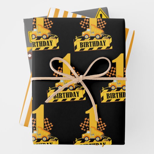 Feuille De Papier Cadeau 1er anniversaire Boy Construction Thème Motif (En situation)