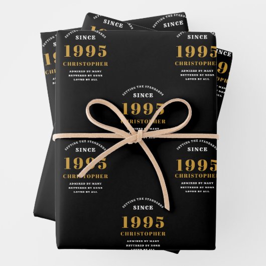 Feuille De Papier Cadeau 30th Birthday born 1995 Ajouter Nom Black Gold (En situation)