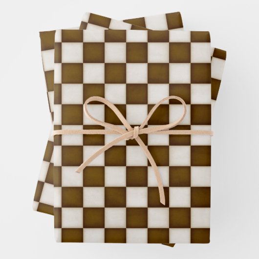 Feuille De Papier Cadeau À damiers Brown et blanche antique (En situation)