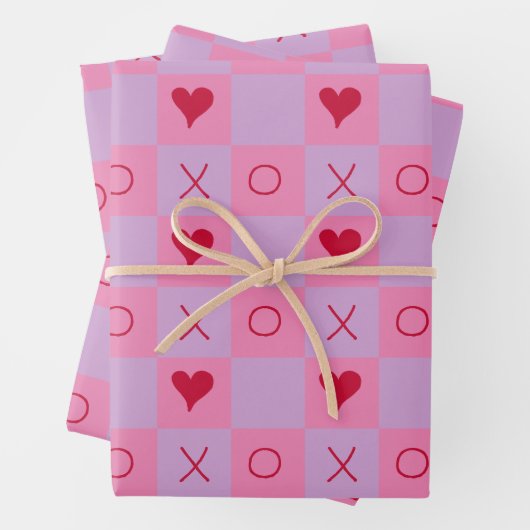 Feuille De Papier Cadeau À damiers Lilac Pink XO (En situation)
