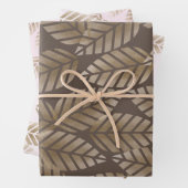 Feuille De Papier Cadeau Abstract Pine Cones Of Copper And Platinum Pattern (En situation)