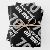 Feuille De Papier Cadeau Amusant 70e anniversaire pour elle (En situation)