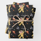 Feuille De Papier Cadeau Anniversaire de l'espace Nom de l'astronaute (En situation)