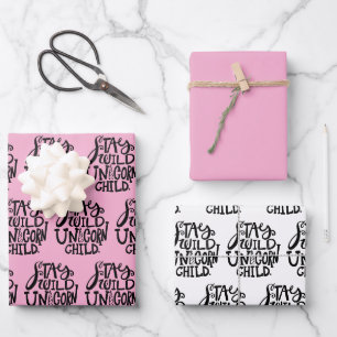 Feuille De Papier Cadeau Anniversaire Licorne Sauvage Rose Féminin