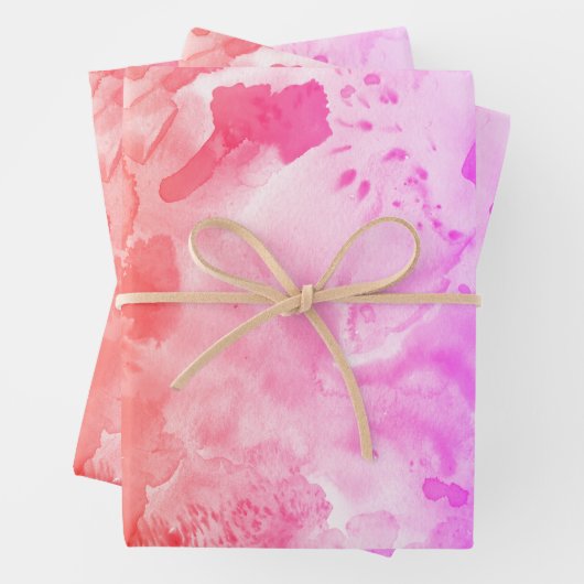 Feuille De Papier Cadeau Aquarelle couleur texturée peinture vive rose (En situation)