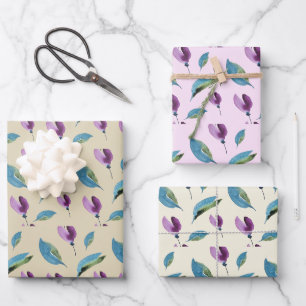 Feuille De Papier Cadeau Aquarelle peinte à la main Fleurs violettes vertes