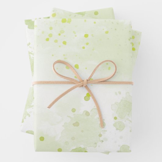 Feuille De Papier Cadeau Aquarelle Plaques Vert et Sage (En situation)