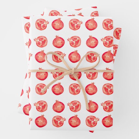 Feuille De Papier Cadeau Aquarelle rouge illustrée à la main (En situation)