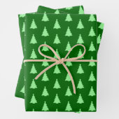 Feuille De Papier Cadeau Arbre de Noël en vert (En situation)