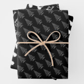 Feuille De Papier Cadeau Arbre de Noël noir et blanc élégant (En situation)