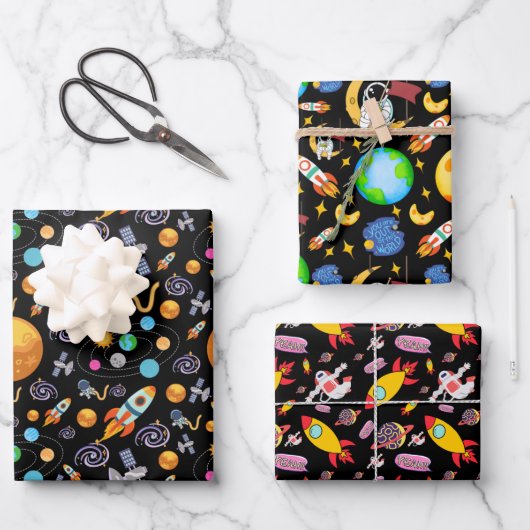 Feuille De Papier Cadeau Astronaute Dans L'Espace (Recto)