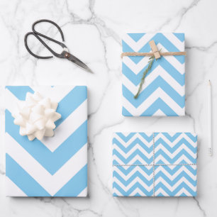 Feuille De Papier Cadeau Bébé Bleu et Blanc tailles différentes Chevron