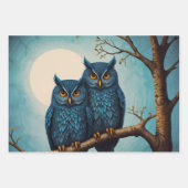Feuille De Papier Cadeau Belle paire bleue de chouettes assise sur une bran (Devant)