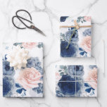 Feuille De Papier Cadeau Bleu poussiéreux et fleurs roses élégant botanique<br><div class="desc">Botanique bleu poussiéreux et rose motif de fleurs aquarelle papiers d'emballage</div>