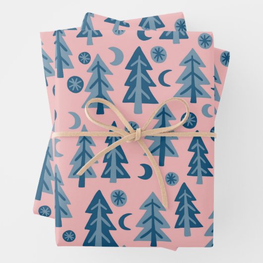 Feuille De Papier Cadeau Cadeau de motif d'arbres rose et bleu de vacances (En situation)