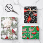 Feuille De Papier Cadeau Cadeau vintage Red Cardinal Bird Seamless Christma<br><div class="desc">Ce papier d'enveloppement vintage Red Cardinal Bird Seamless est parfait pour les prochaines vacances! Les magnifiques cardinaux rouges sont un symbole emblématique de la période de Noël, faisant de ce papier d'emballage un grand ajout à tout décor festif. Avec son motif transparent et ses couleurs vives, ce papier d'emballage fera...</div>