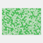 Feuille De Papier Cadeau Camo rouge vert et bleu (Devant)