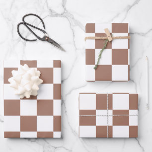Feuille De Papier Cadeau Carrés à damier marron moka blanc géométrique rétr