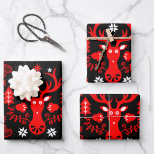 Feuille De Papier Cadeau Cerf de Noël rouge scandinave
