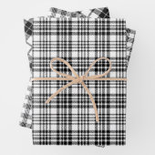 Feuille De Papier Cadeau Charme d'une ferme moderne Plaid noir blanc (En situation)