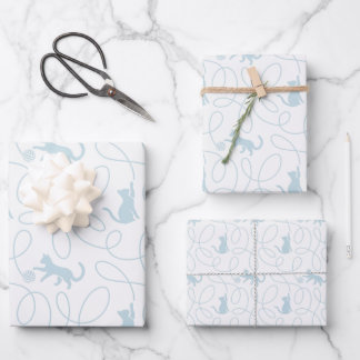 Feuille De Papier Cadeau Chat joueur et motif de boule de laine bleu clair