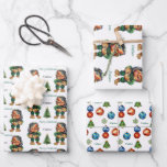 Feuille De Papier Cadeau Cheeky Christmas Troll et Tree Delight<br><div class="desc">Ajoutez un peu de plaisir amusant à votre période de fêtes avec cette troll de Noël ludique qui se tient à côté d'un arbre festif. Avec son grand sourire espiègle et son ventre plein de rires, ce personnage fantaisiste de troll est prêt à apporter un joyeux malheur à vos célébrations...</div>