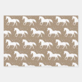 Feuille De Papier Cadeau Chevaux Blanches Sauvages Rustiques Kraft En Chute (Devant)