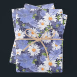 Feuille De Papier Cadeau Chic Daisies Périwinkles Floral<br><div class="desc">Faisées blanches chic,  perwinkles et feuilles,  ce papier d'emballage est parfait pour toute occasion de cadeaux - parfait pour les mariages,  douches nuptiales,  anniversaires et baby showers.</div>