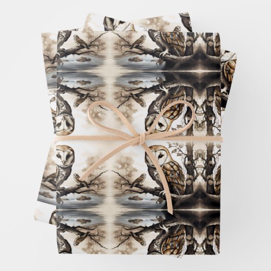 Feuille De Papier Cadeau Chouettes mignonnes assis sur une branche d'arbre (En situation)