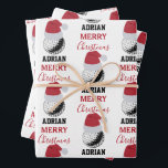 Feuille De Papier Cadeau Christmas Golf Ball Sports Nom personnalisé<br><div class="desc">Une jolie illustration de balle de golf portant un chapeau de Père Noël avec les mots "Joyeux Noël" et votre nom personnalisé. Parfait pour les adultes et les enfants qui aiment jouer au golf. Un papier d'emballage de Noël idéal pour les joueurs de golf, les entraîneurs de golf, les athlètes...</div>