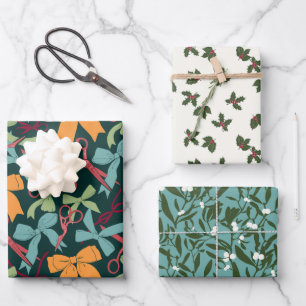 Feuille De Papier Cadeau Ciseaux de Noël, rubans, houx et gui 