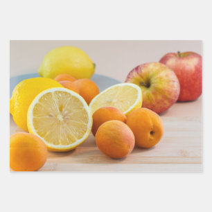 Feuille De Papier Cadeau Citrons Et Abricots Photographie De Nourriture Nat