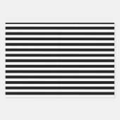 Feuille De Papier Cadeau Classic élégant moderne noir et blanc rayé (Devant)