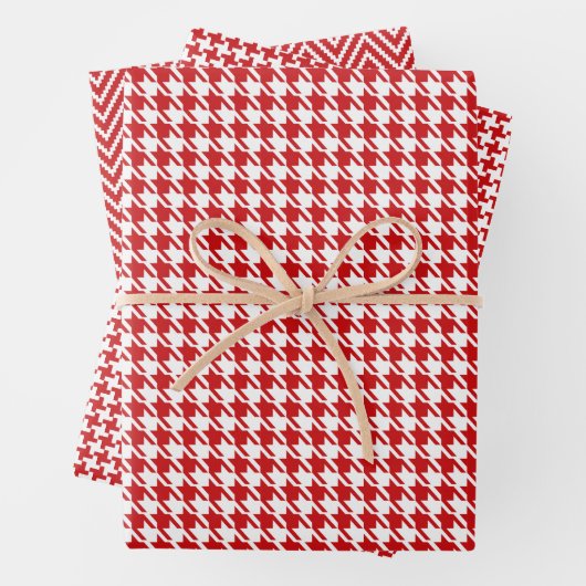 Feuille De Papier Cadeau Classic Red and White Houndstooth Pattern (En situation)
