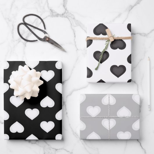 Feuille De Papier Cadeau Coeurs noir blanc et gris (Recto)