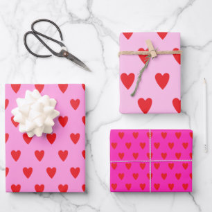 Feuille De Papier Cadeau Coeurs rouges Abstrait main tiré Boho Style Motif